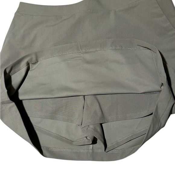 NWT Vuori Taupe Meta Skirt Size L - Picture 5 of 7